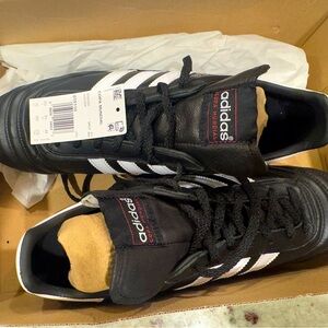 Brand New Copa men’s size 10 great condition never worn